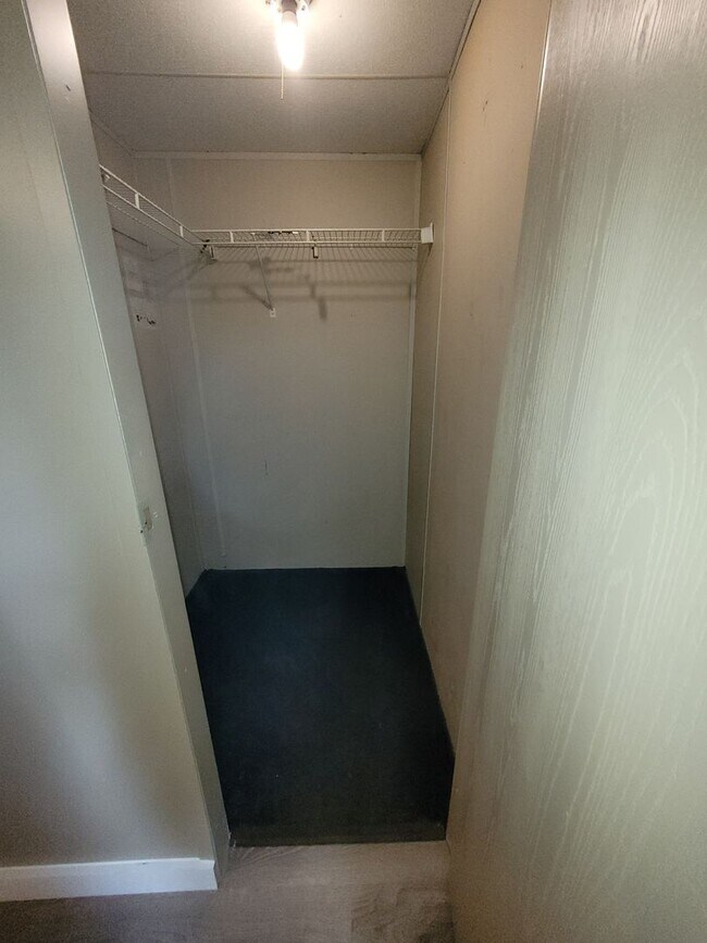 Building Photo - 2 Bedroom Mobile Home New Holland