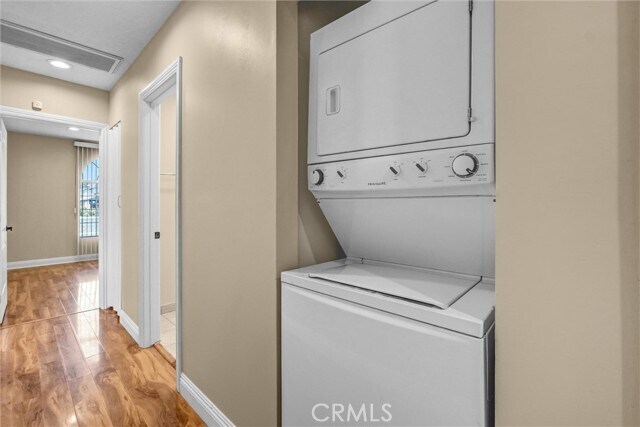 Building Photo - 6942 Alcove Ave
