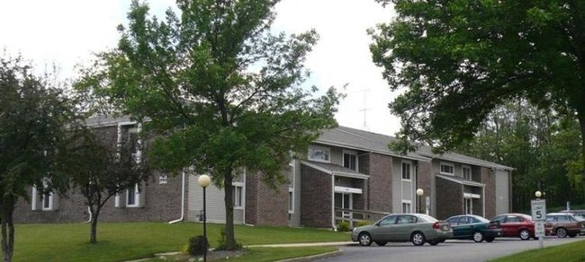 Primary Photo - Portage Court Apartments