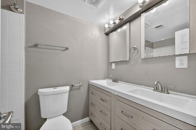 Building Photo - 16611 Geddy Ct