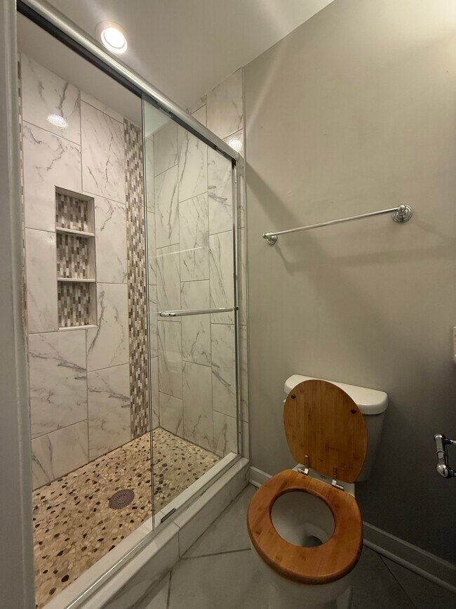 Building Photo - 149 N Potomac St