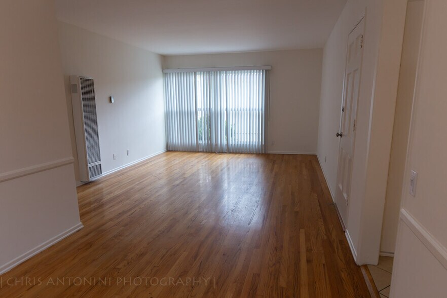 Living room - 11641 National Blvd