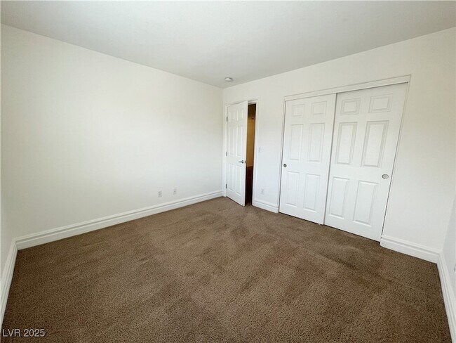 Building Photo - 9748 Waukegan Ave