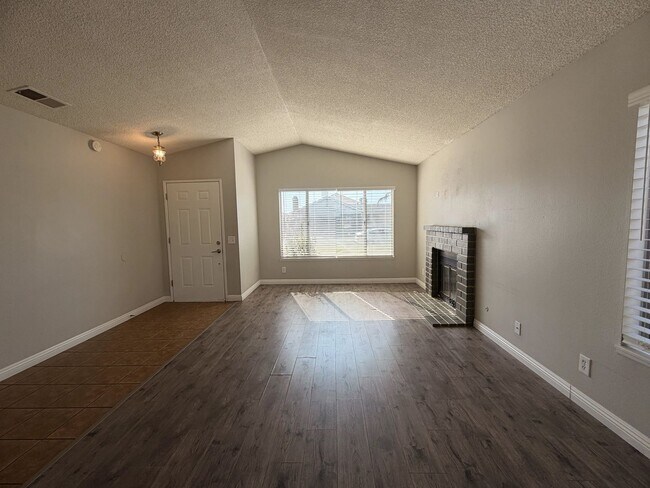 Building Photo - 15366 Black Shadow Dr