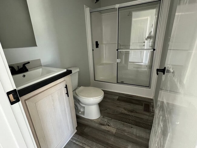 Building Photo - 1 Bedroom 1 Bath Mobile Home For Rent