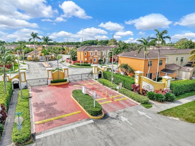 Building Photo - 640 SE 1st St