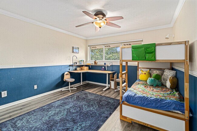 Building Photo - Updated 2-Bed, 2.5-Bath Patio Home Near Up...