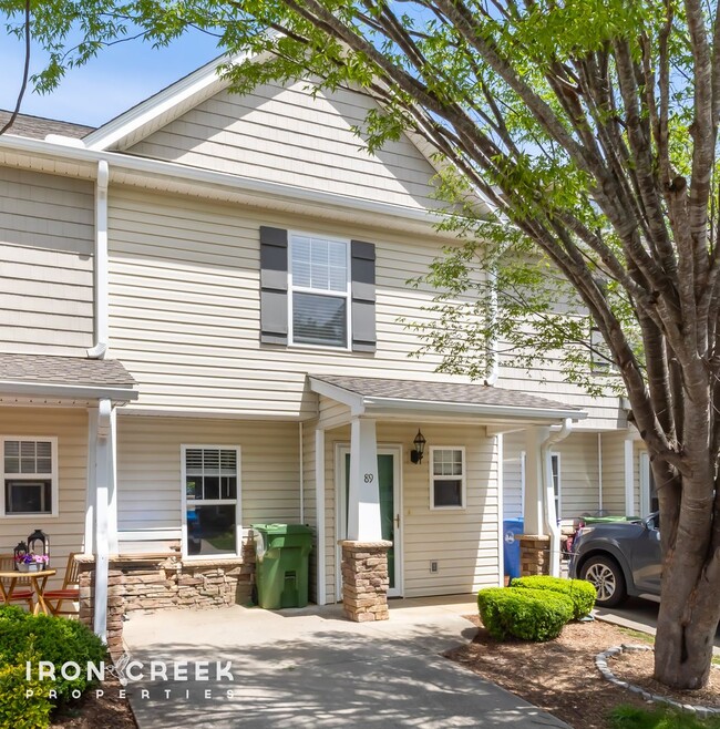 Primary Photo - Stylish 2BR/2.5BA Townhome in Desirable Fl...