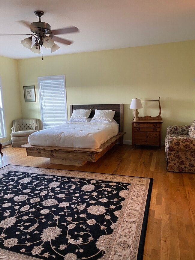 Building Photo - 149 Bowen Farm Rd