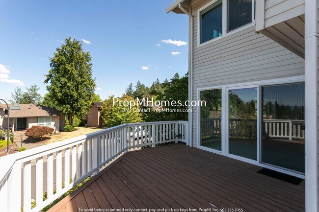 Building Photo - 8271 SW 184th Ave