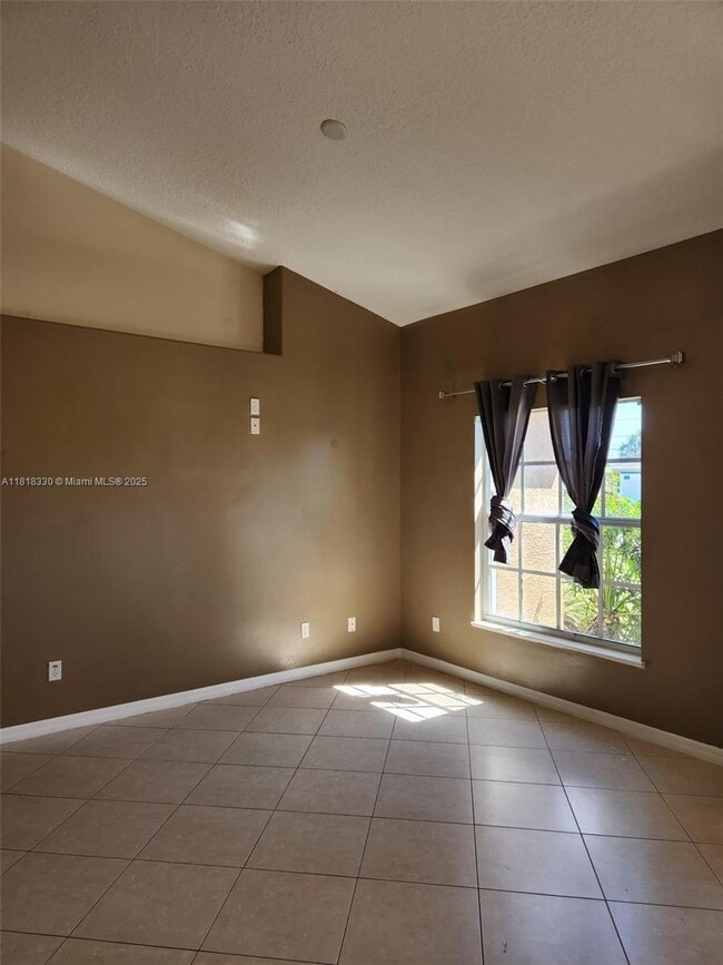 Building Photo - 4272 SW Dido Dr