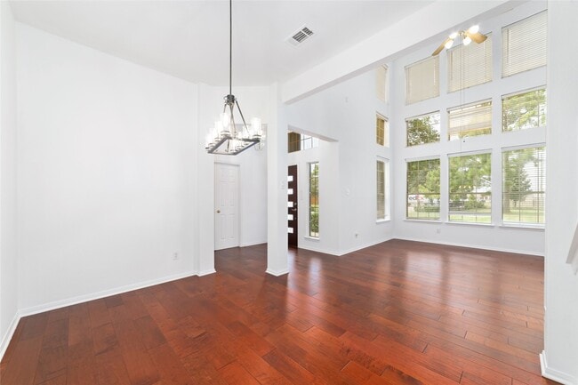 Building Photo - 8030 Loyel Pointe Dr