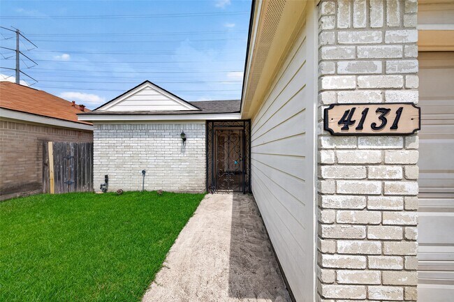 Building Photo - 4131 Baynard Dr