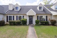 Building Photo - 135 Sussex Dr