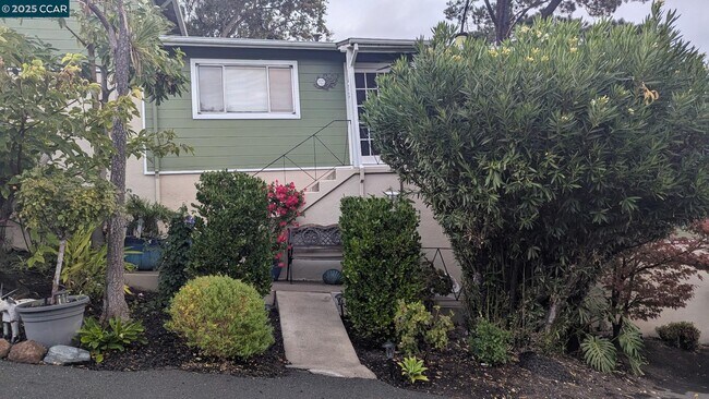 Building Photo - 1672 Terrace Road,Walnut Crk