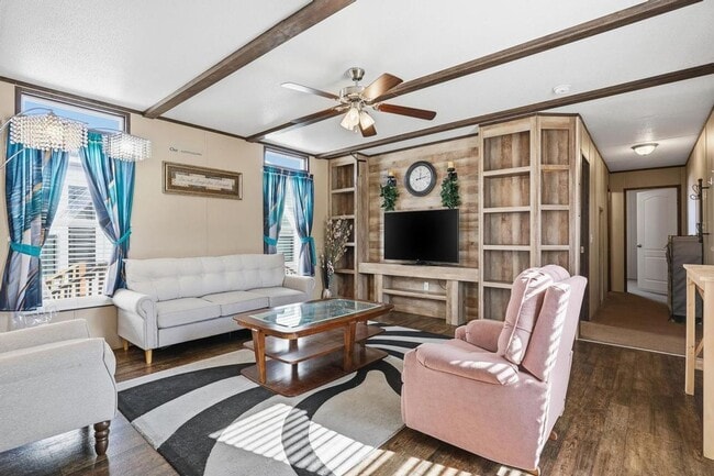 Building Photo - Fully Furnished 3-Bed, 2-Bath Home in Gated Community – Move-In Ready!