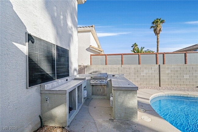 Building Photo - 871 Brunellos Ave