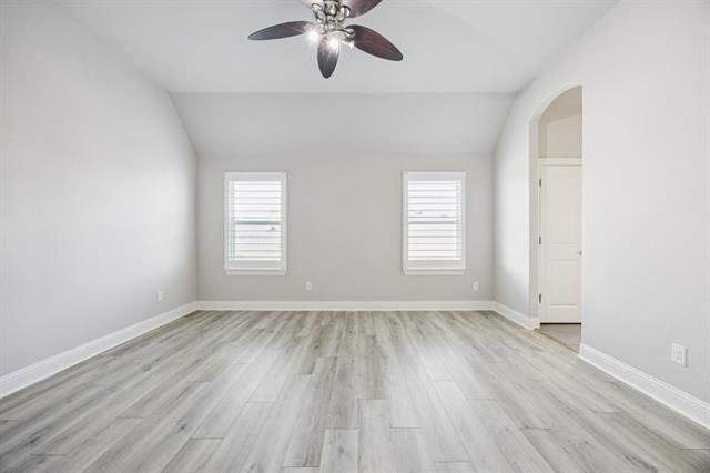 Building Photo - 920 Rhone Ln