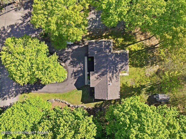 Building Photo - 12 Rockway Ct