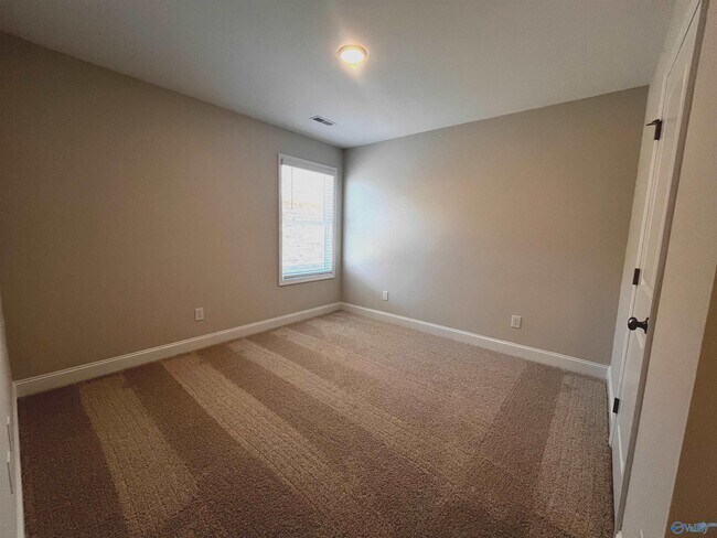 Building Photo - 151 Hazel Pne Trl