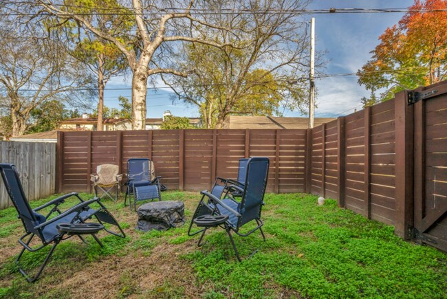 Building Photo - Newly built 3bedroom/2.5 bath home in Sylv...