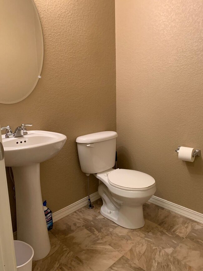 Building Photo - 1004 Diamond Rim Dr