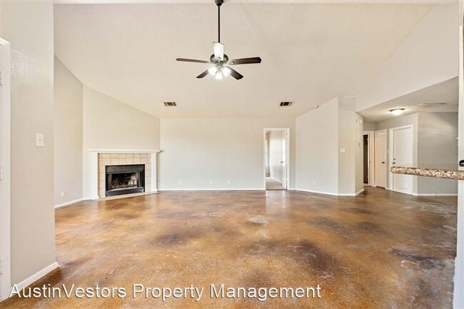 Building Photo - 1108 Peach Tree Cove