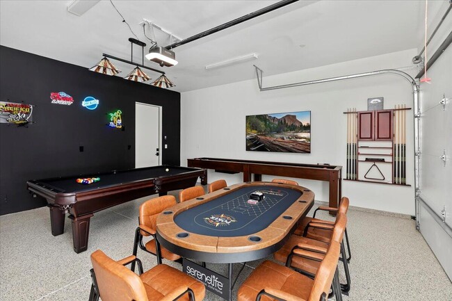 Building Photo - 51120 Avenida Navarro