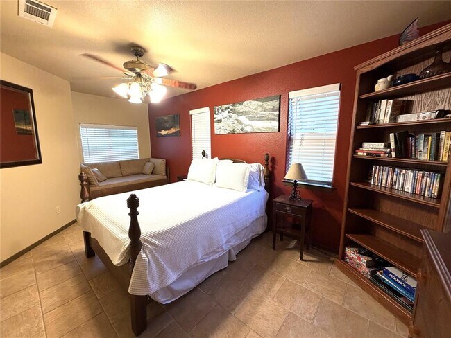 Building Photo - 2035 Borchert Loop