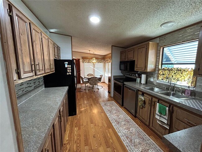 Building Photo - 13904 Co Rd 109D