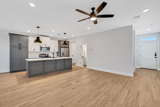 Building Photo - 13640 Giovanni's Garden Pl