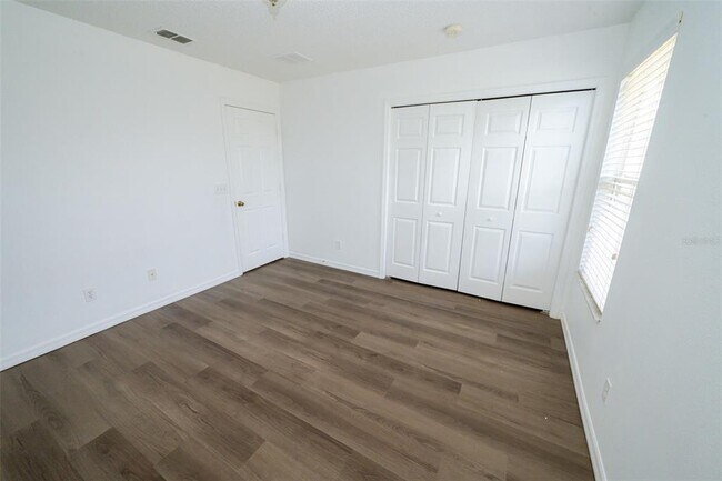 Building Photo - 202 Walnut Crest Run