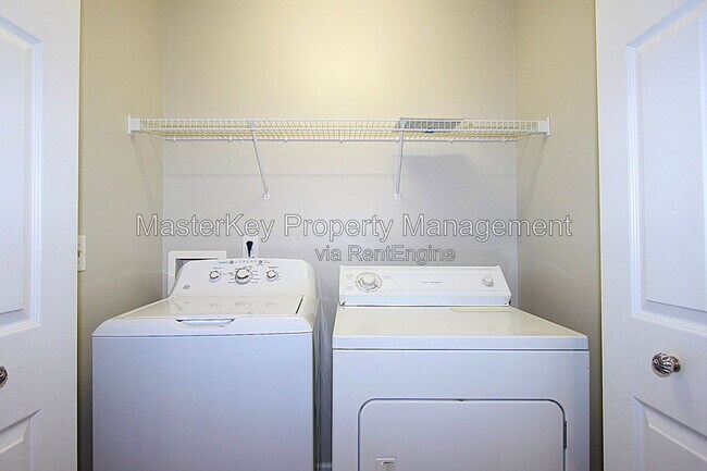 Building Photo - 508 Bayou Ct