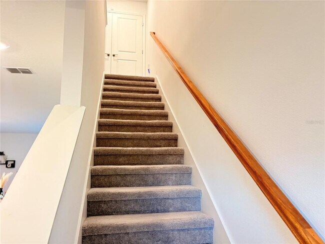 Building Photo - 5020 Revolutionary Wy