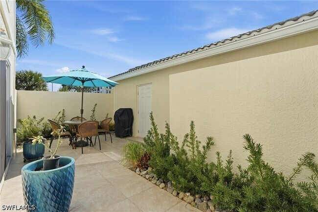 Building Photo - 4945 Cougar Ct S