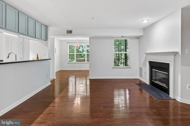 Building Photo - 4126 Monument Ct