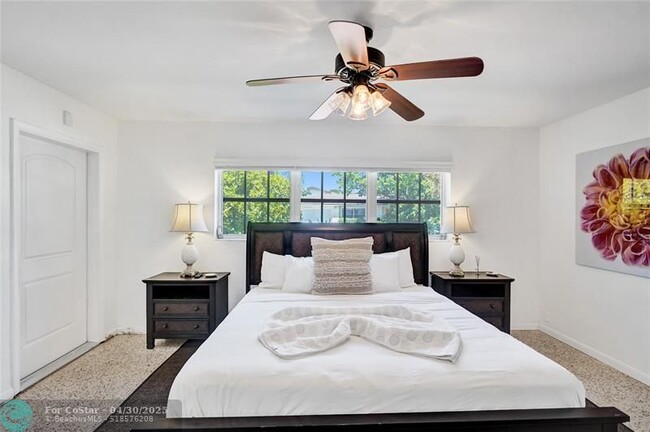 Building Photo - 3230 S Terra Mar Dr