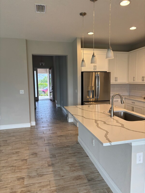 Building Photo - 6394 Roadstead Ct