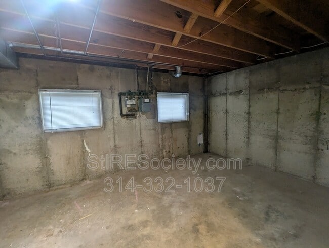 Building Photo - 2725 Allen Ave