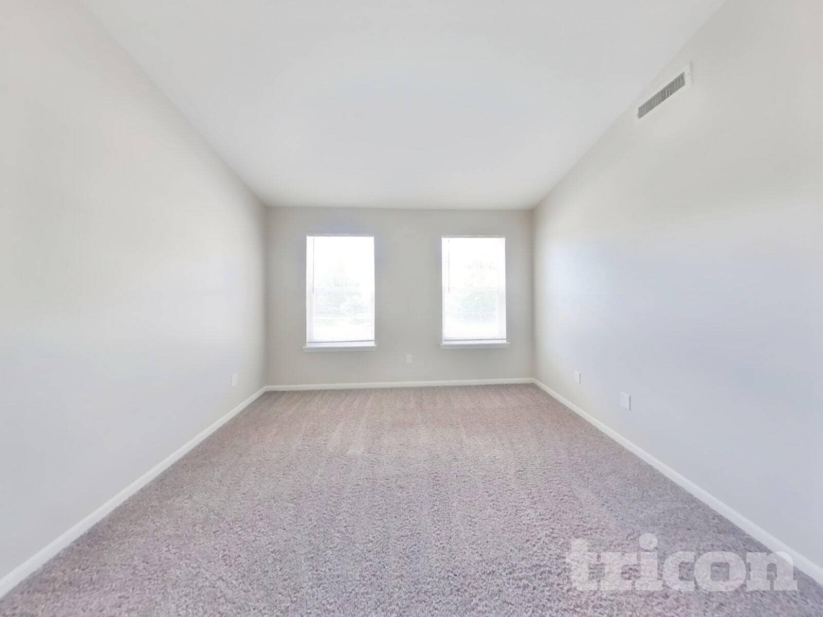 Building Photo - 6612 Smithfield Dr