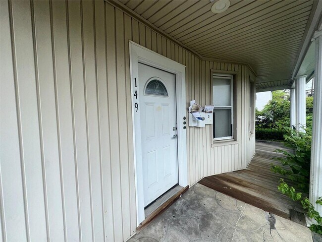 Building Photo - 149 Washburn Ave