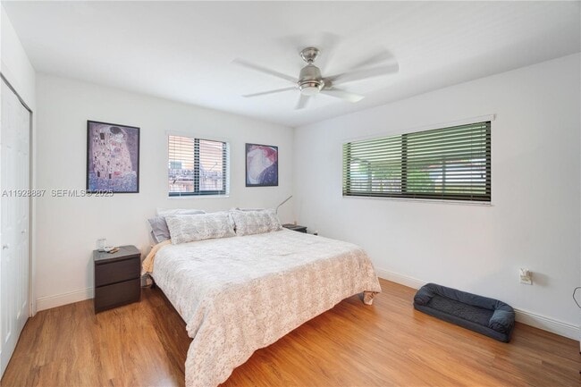 Building Photo - 10350 SW 4th St