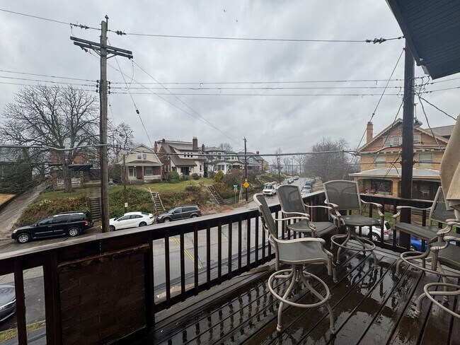 Building Photo - 2430 Fairview Ave