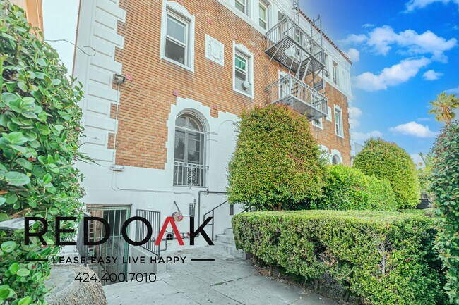Building Photo - 247 S Alexandria Ave
