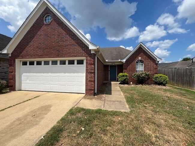 Primary Photo - Renovated 3 Bedroom 2 Bath Home for Rent w...