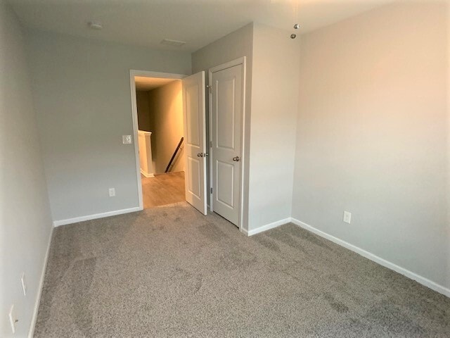 Building Photo - 376 Flyway Rd