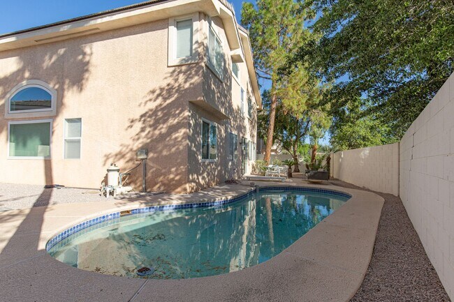 Building Photo - Fully Furnished Home in Green Valley Ranch – Move-In Ready