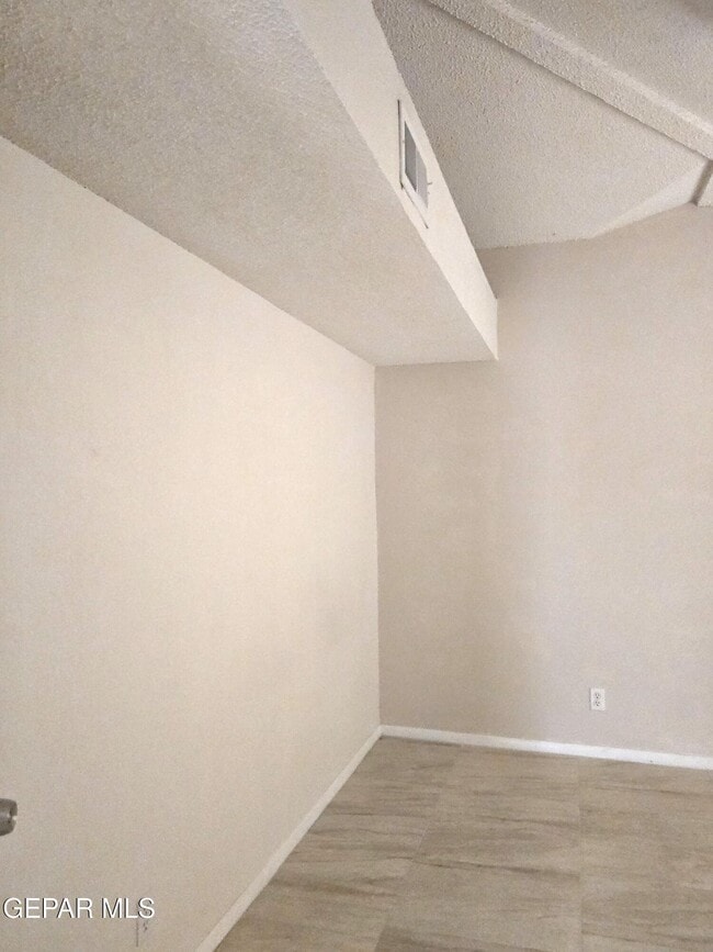 Building Photo - 709 La Chapa Ave