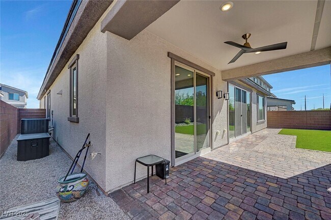 Building Photo - 5477 Vespertine Moon Ave