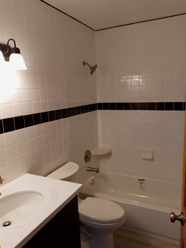 Building Photo - 123 Leibrock Cir